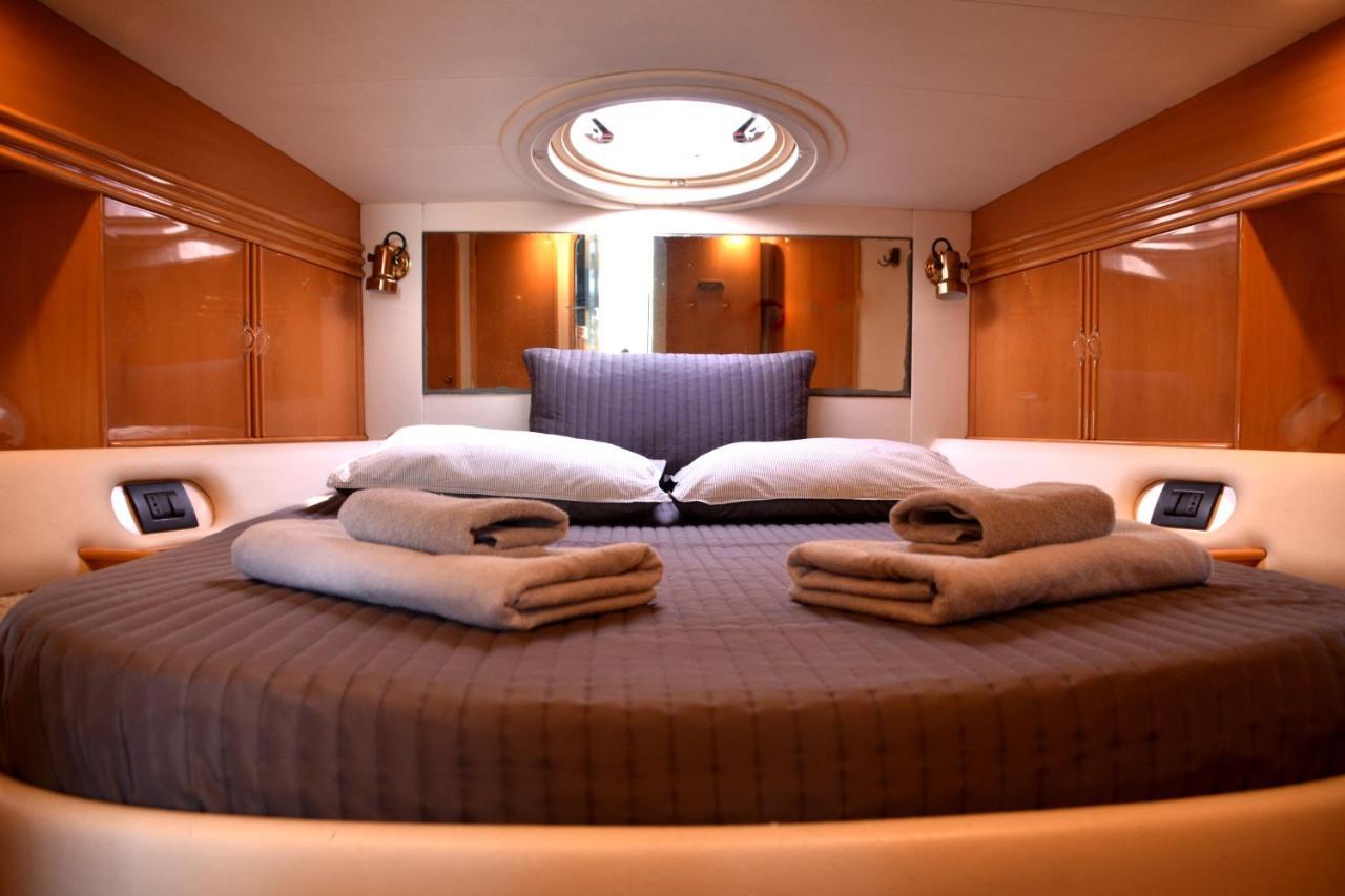Luxury Yacht Kamikara Hotel San Miguel de Abona Luaran gambar